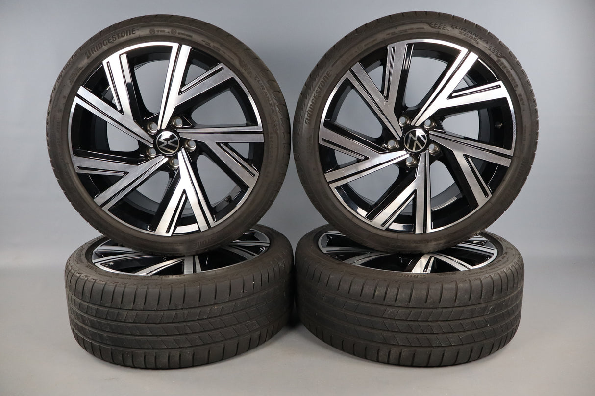 VW 18" Kompletträder Bergamo Golf 8 CB1, CD1 5H0601025M