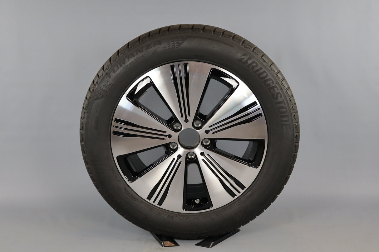 Mercedes 18" Kompletträder 5-Speichen EQA H243, EQB X243 A2434010100