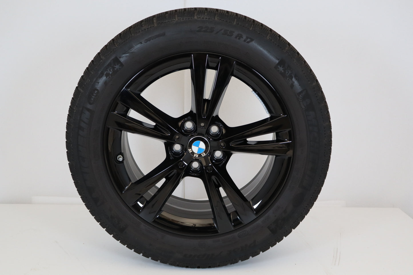 BMW 17" Winterräder 385 Michelin ~7mm für X1, X2 (F48, F39) 6866673