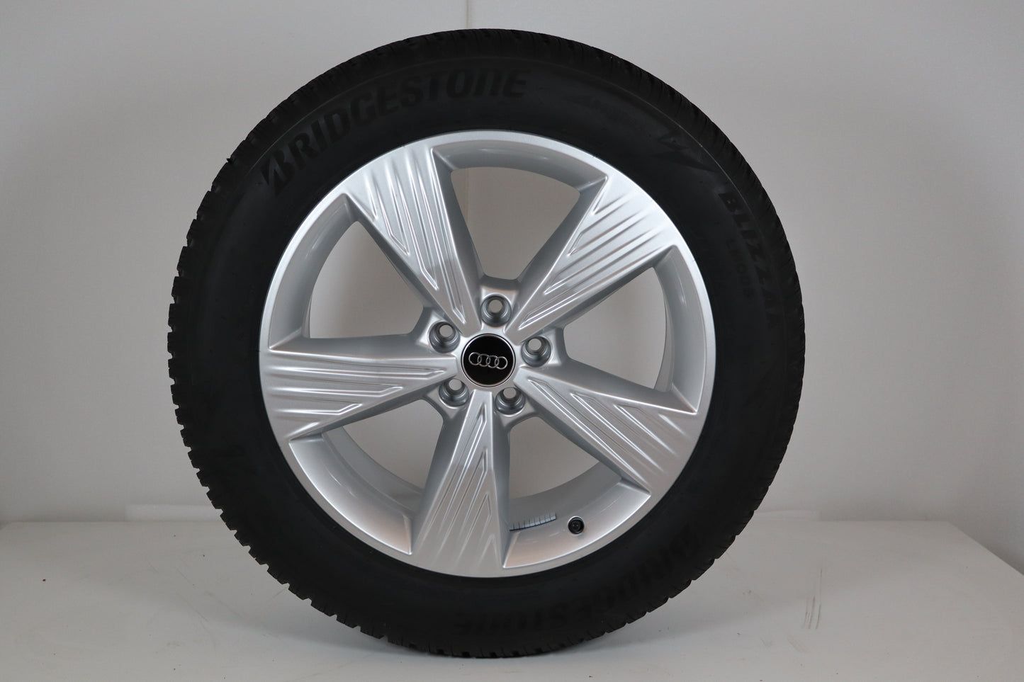 Audi 19" Winterräder 5-Arm Q4 89A 89A601025B
