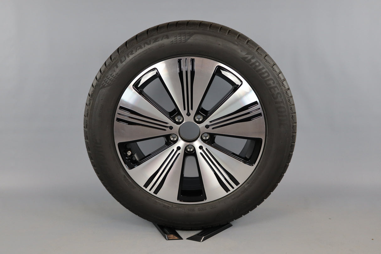 Mercedes 18" Kompletträder 5-Speichen EQA H243, EQB X243 A2434010100