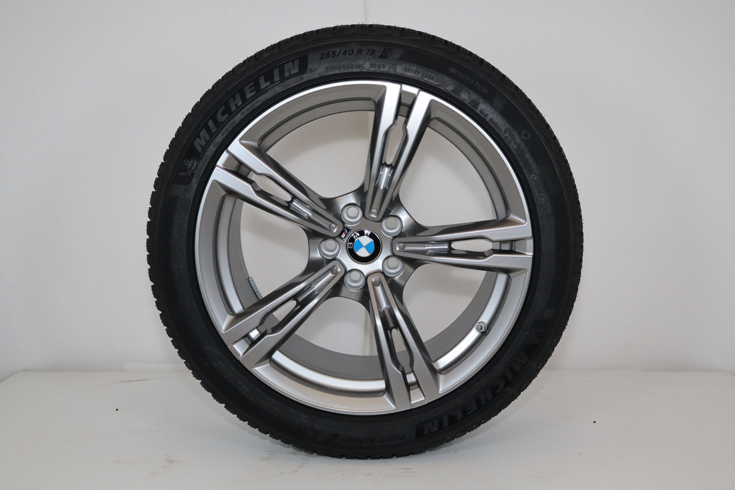BMW 19" Winterräder 705 M M5 F90, M8 F91, F92, F93 8043663