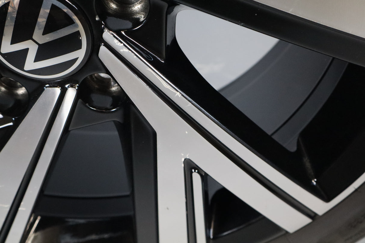 VW 18" Kompletträder Bergamo Golf 8 CB1, CD1 5H0601025M