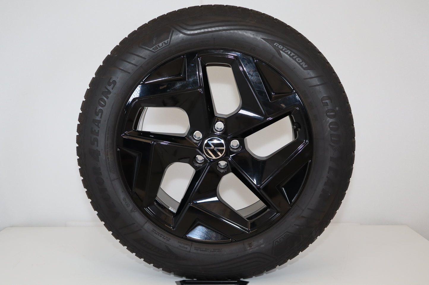 VW 19" Ganzjahresräder Coventry Tuareg CR7 760601025AG