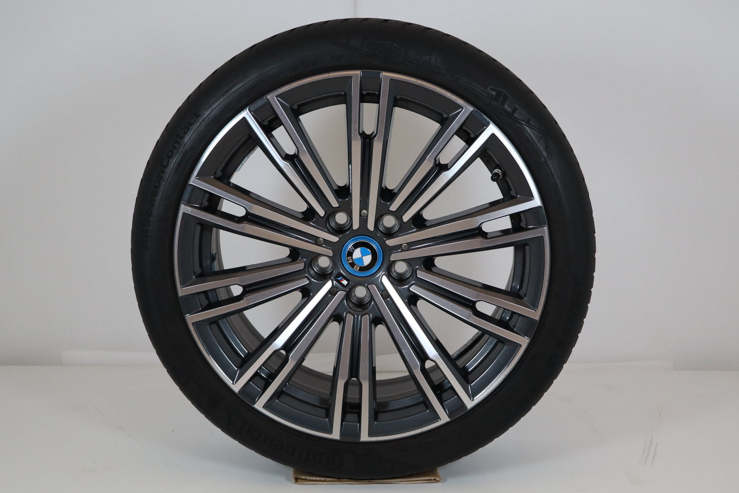 BMW 18" Ganzjahresräder 790M 3er G20, G21, 4er G23, G22 8089890 8089891