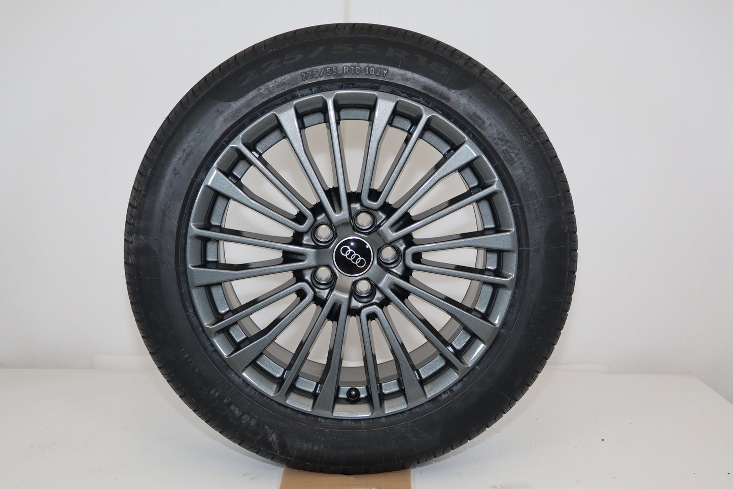 Audi 18" Sommerräder Doppelspeiche A6 C8/4K 4K0601025CC