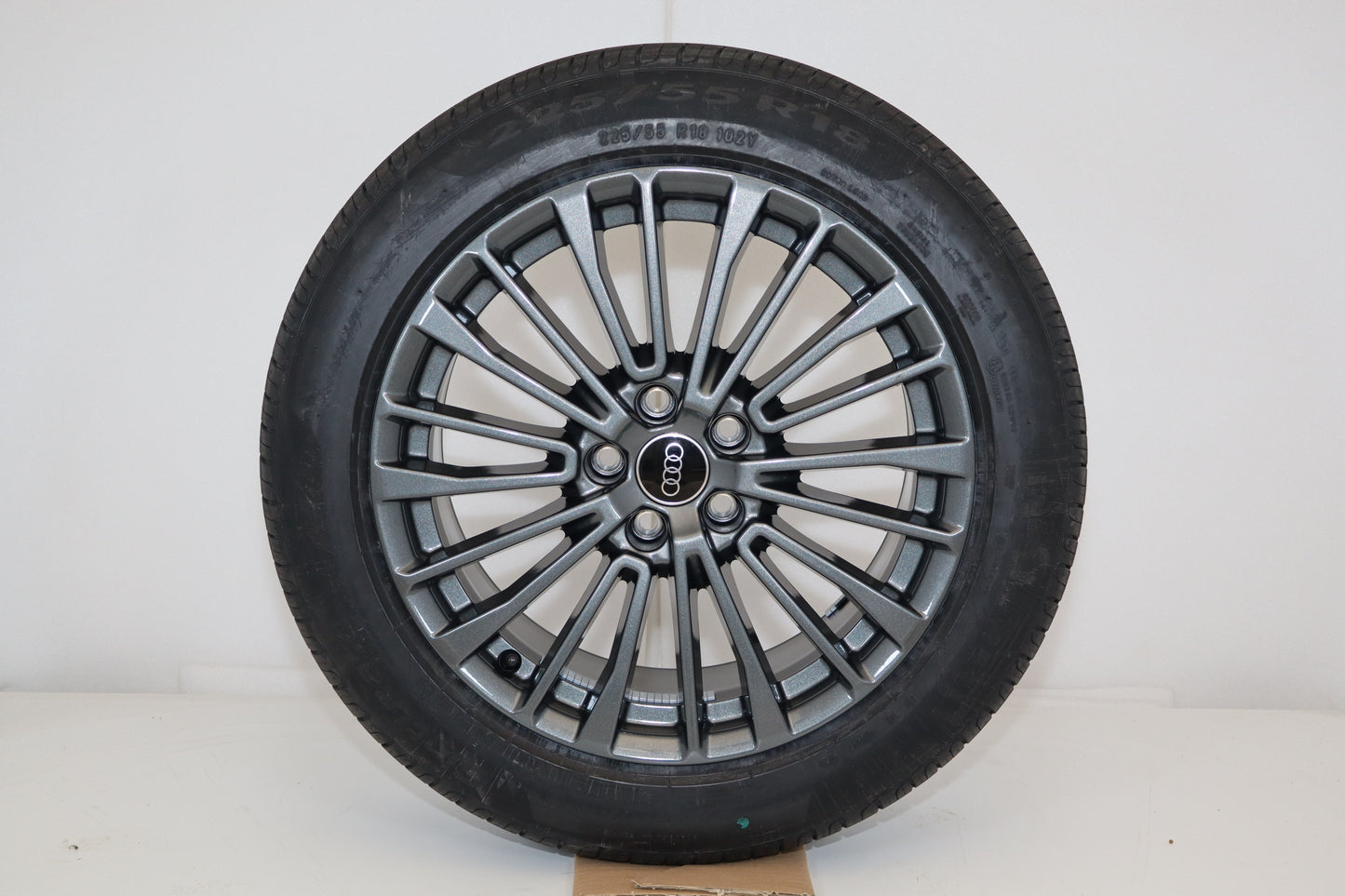 Audi 18" Sommerräder Doppelspeiche A6 C8/4K 4K0601025CC